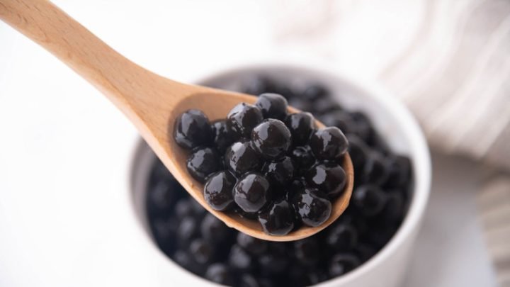 Các viên trân châu dừa tròn, trắng, dai mềm