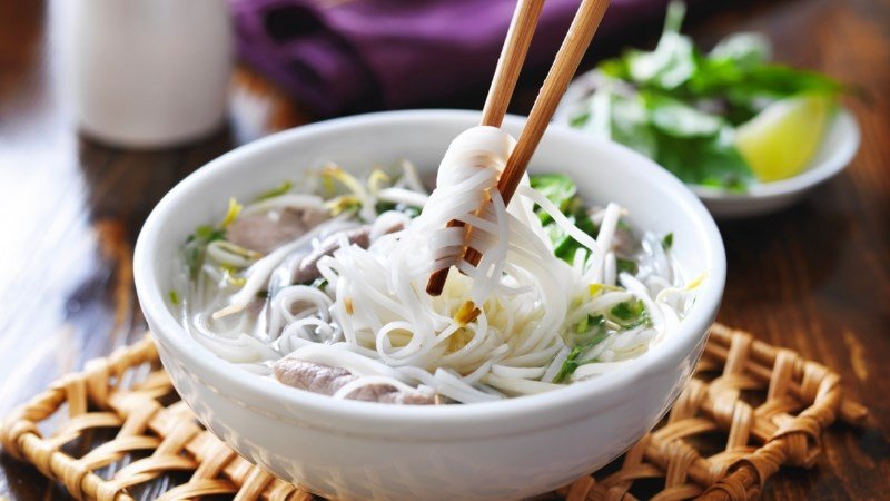 Các yếu tố ảnh hưởng đến 1 tô bún chả giò bao nhiêu calo