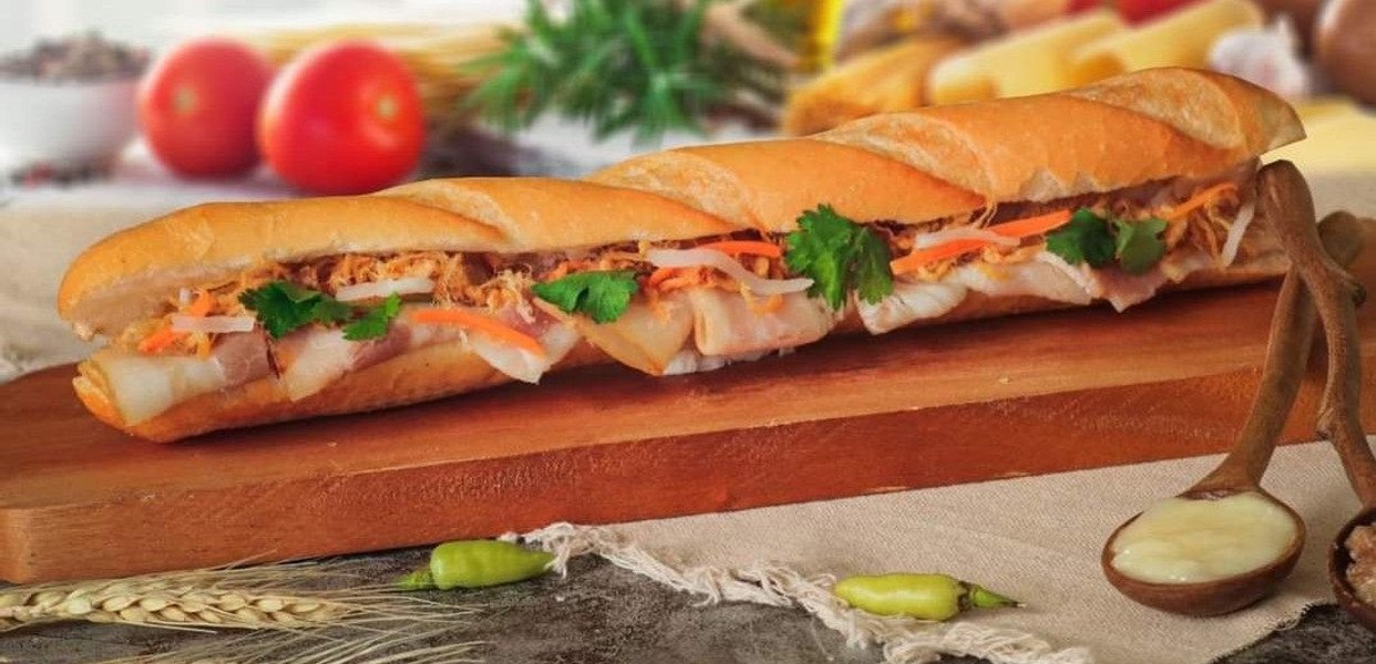 Cách ăn bánh mì Đà Nẵng không béo