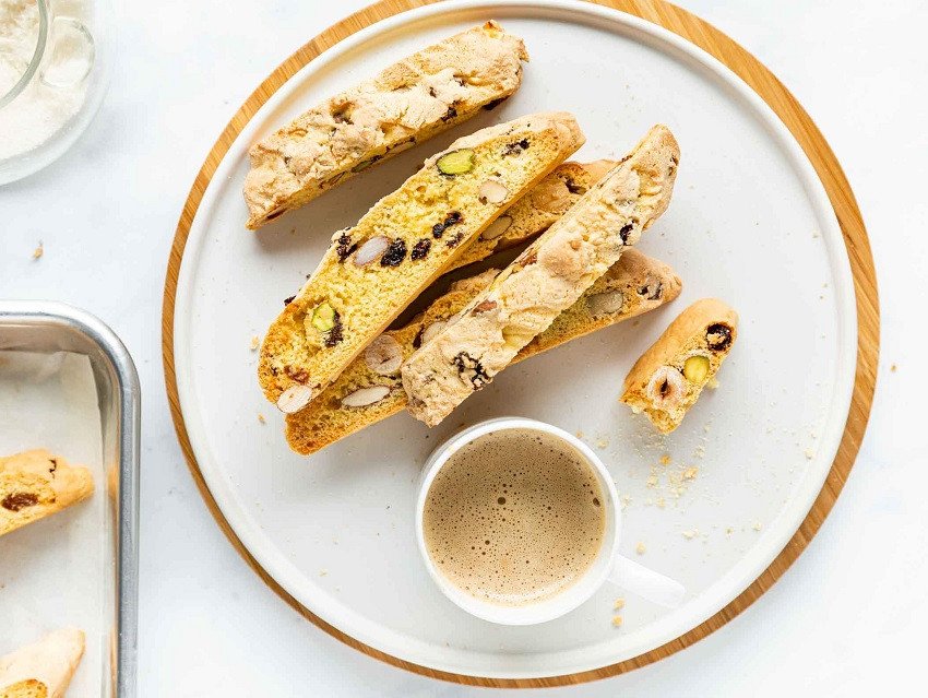 Cách làm bánh biscotti bằng nồi chiên không dầu giòn rụm