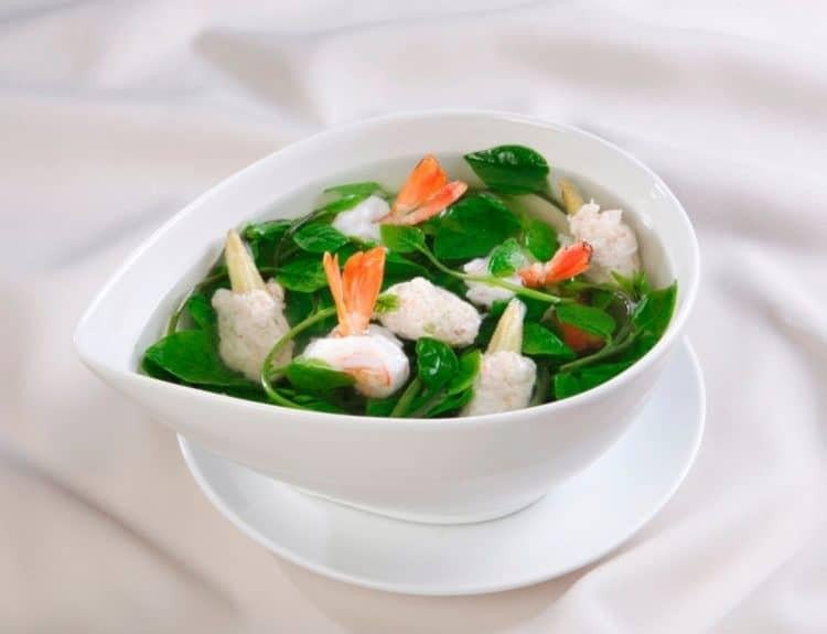 Cách nấu canh rau mồng tơi thanh mát