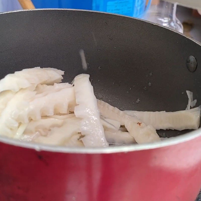 Cách nấu canh rươi khế chua với chả rươi