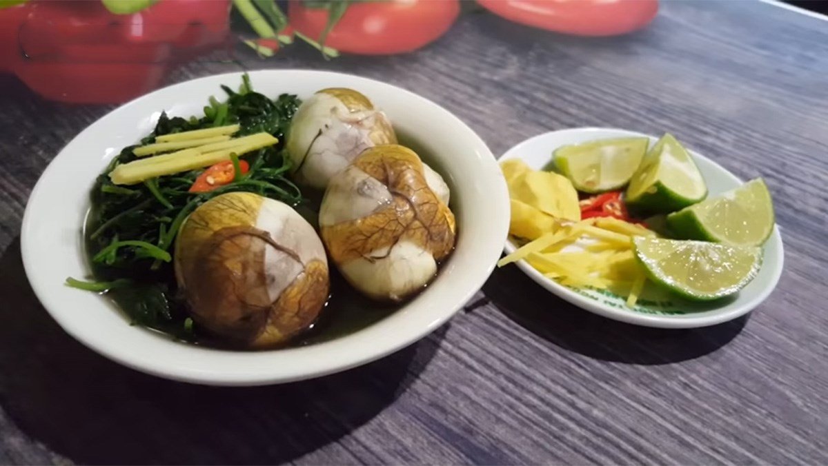 cách nấu trứng lộn ngải cứu thơm ngon sau khi hoàn thành