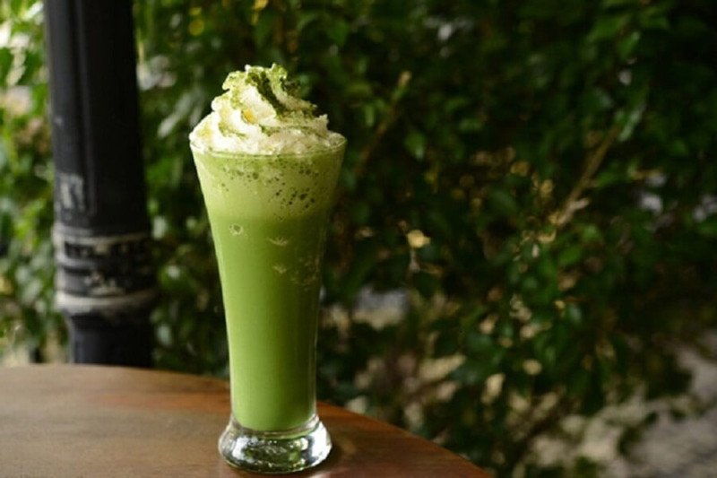 Cách thưởng thức matcha đá xay ít calo để giữ dáng
