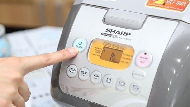 Cài đặt chức năng hẹn giờ nấu cơm trên nồi cơm Sharp