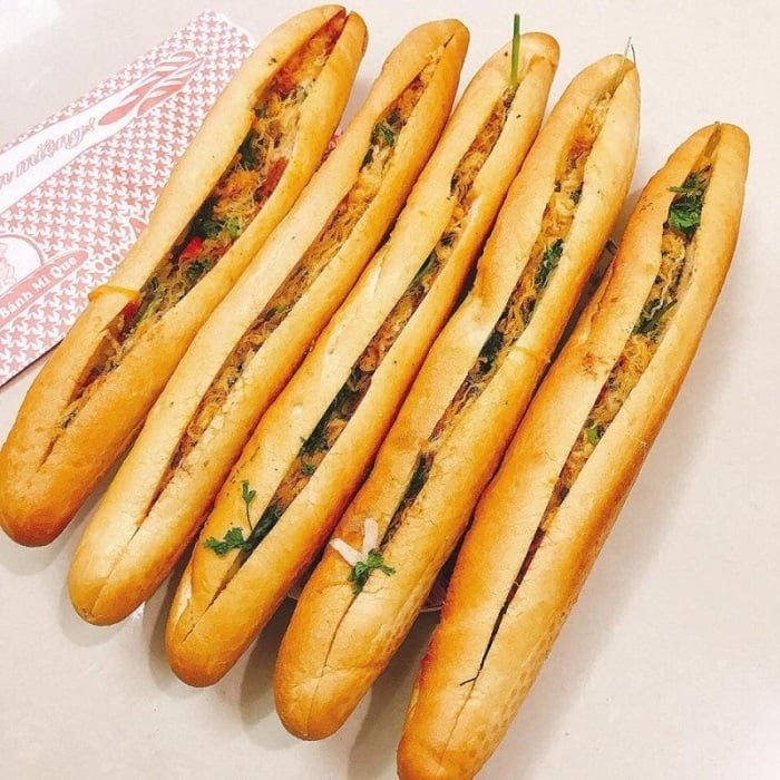 Calo bánh mì que Đà Nẵng
