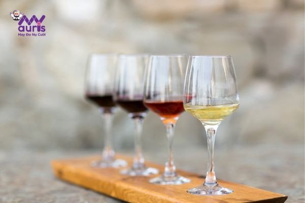 Calo rỗng trong đồ uống có cồn như rượu vang