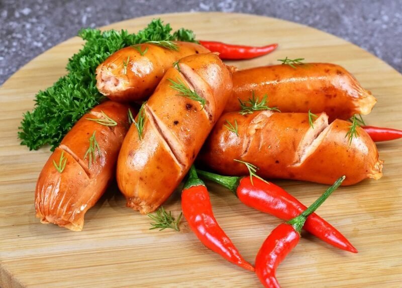 Cân bằng xúc xích trong khẩu phần ăn để đảm bảo sức khỏe