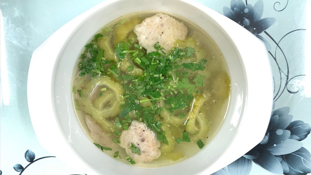 Canh cá thác lác khổ qua thành phẩm thơm ngon hấp dẫn