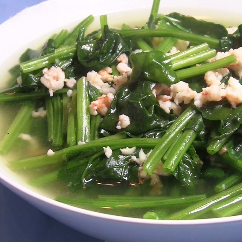 Canh cải bó xôi tôm ngọt thanh đã hoàn thành