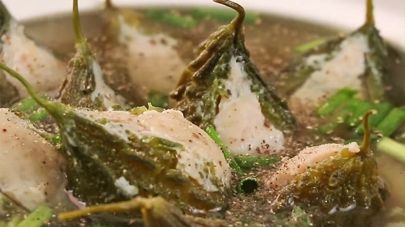 Canh mướp đắng rừng nhồi cá thác lác độc đáo, hương vị đậm đà
