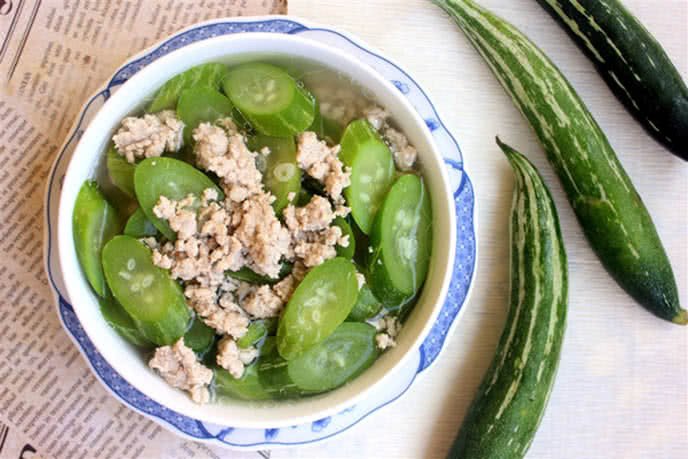Canh mướp Nhật nấu thịt băm đơn giản, dễ làm