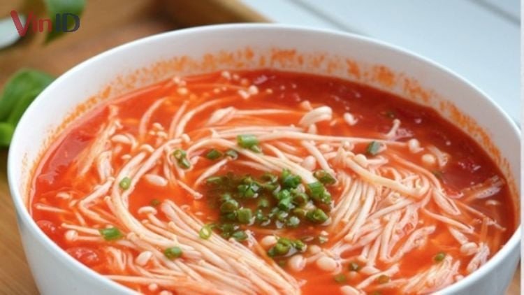 Canh nấm kim châm cà chua có màu sắc đẹp mắt