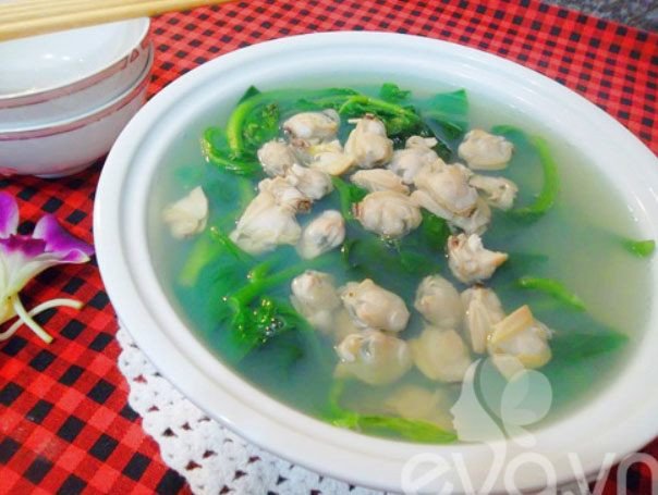 Canh ngao nấu rau mồng tơi thanh mát
