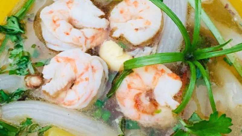 Canh nui nấm kim châm và tôm, món ăn thanh đạm cho sức khỏe