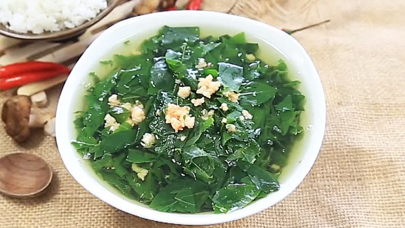 Canh rau ngót thịt lợn thơm ngon bổ dưỡng