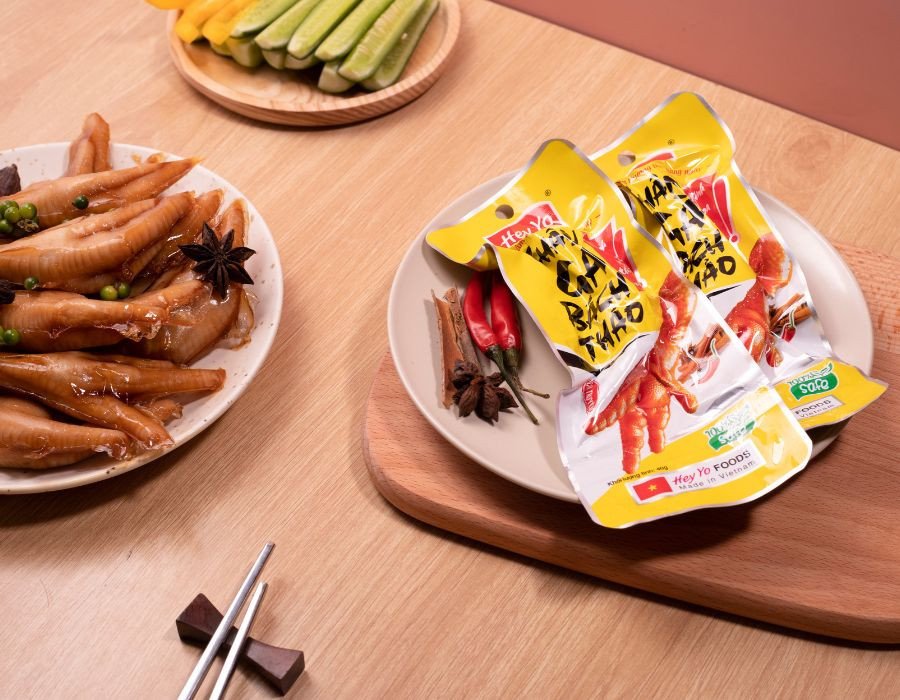 Chân gà chế biến sẵn