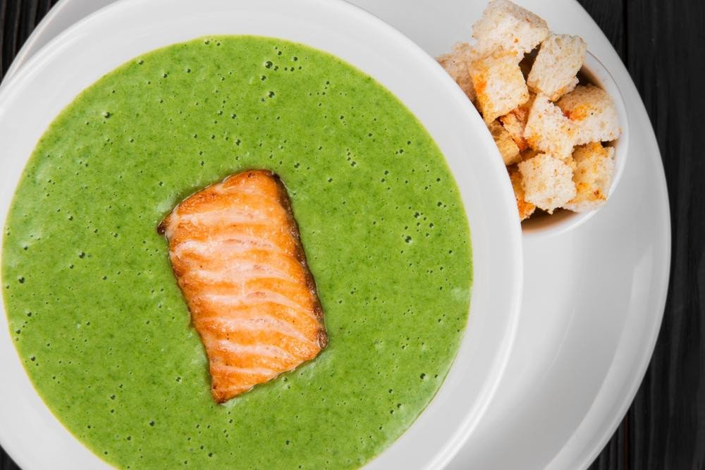 Cháo cá hồi cải bó xôi thơm ngon