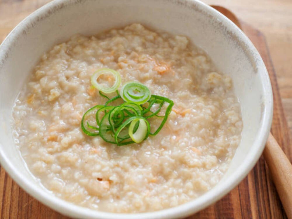 Cháo cá hồi đậu xanh hạt sen thơm ngon cho bé 8 tháng