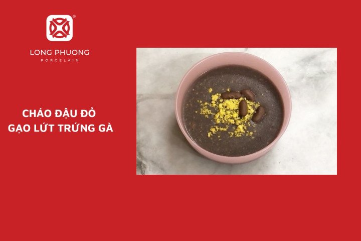 Cháo đậu đỏ gạo lứt trứng gà giúp bé phát triển