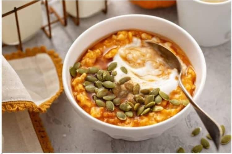 Cháo yến mạch bí đỏ kết hợp giúp giảm cân hiệu quả