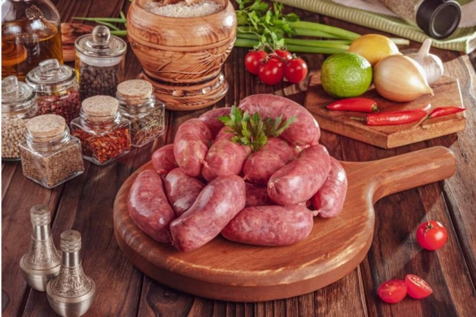 Chế biến lạp xưởng trên chảo, cách nấu ăn ảnh hưởng trực tiếp đến tổng lượng calo cuối cùng
