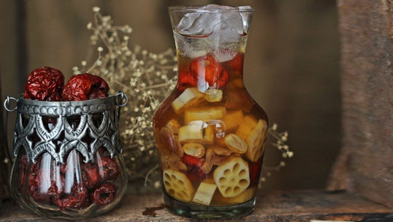 Chè củ sen nhãn nhục thơm lừng