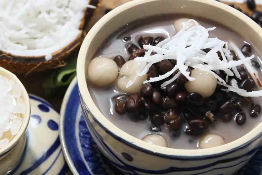 Chè đậu đen nước cốt dừa trân châu dai ngon, lạ miệng