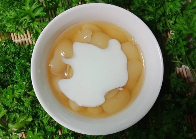 Chè đậu ngự thập cẩm nước cốt dừa