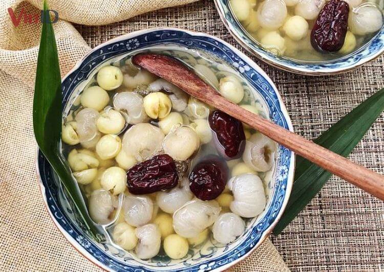 Chè hạt sen nhãn nhục táo đỏ ngon miệng