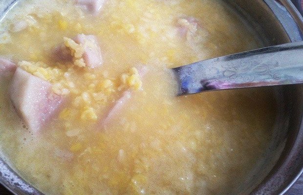Chè khoai môn đậu xanh bùi bùi, thơm ngon