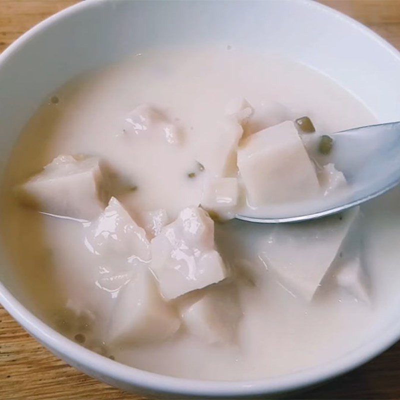 Chè khoai môn đậu xanh thành phẩm