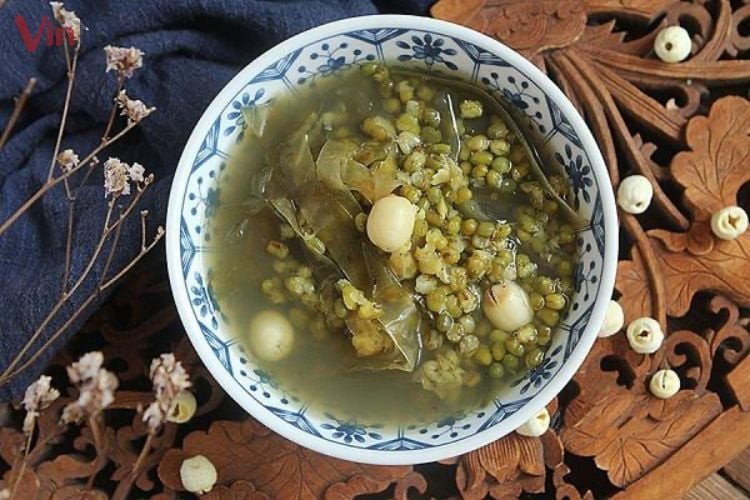 Chè long nhãn đậu xanh thơm ngon