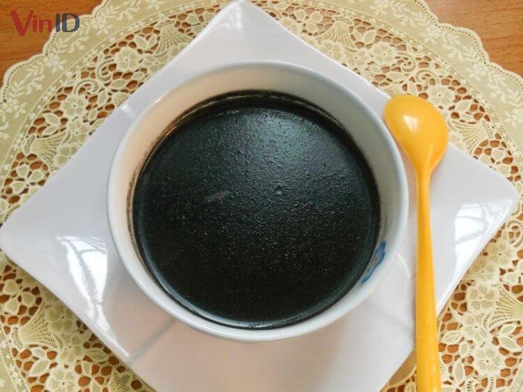 Chè mè đen bột sắn dây giúp thanh nhiệt, tốt cho sức khỏe