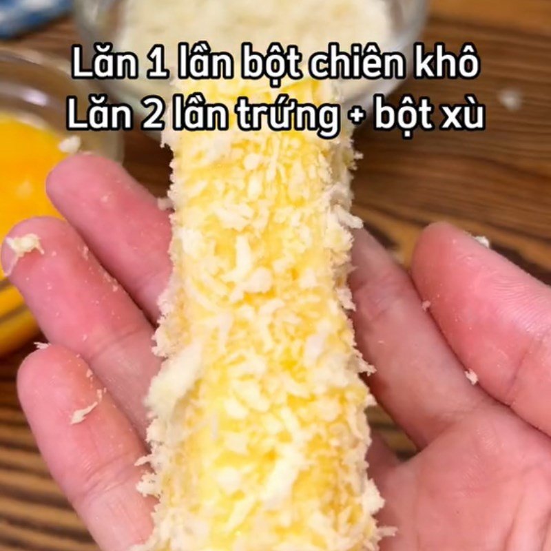 Chiên bánh sữa tươi biến tấu trong chảo ngập dầu