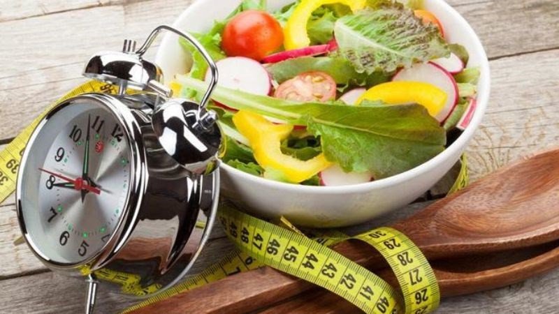 Chọn thời điểm ăn bún riêu giò heo hợp lý