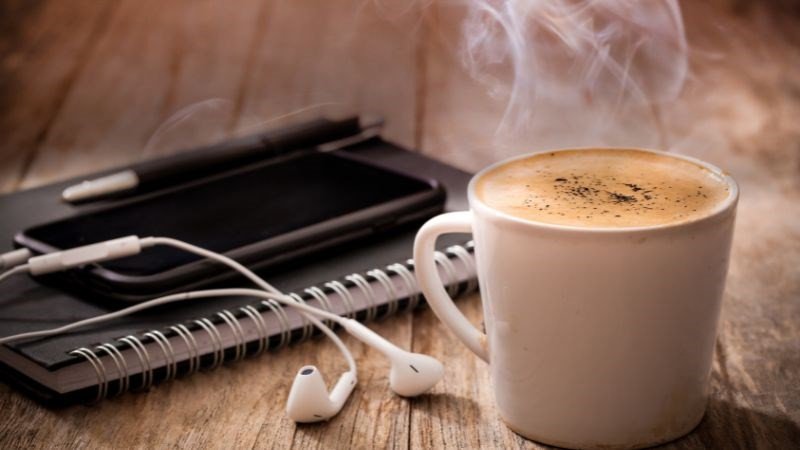 Chưa có bằng chứng cho việc uống cà phê sẽ gây nóng trong người