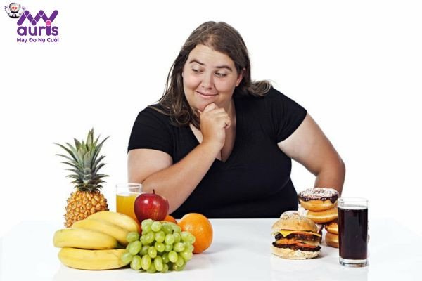 Chuẩn bị bữa ăn lành mạnh để kiểm soát lượng calo cho người 60kg.