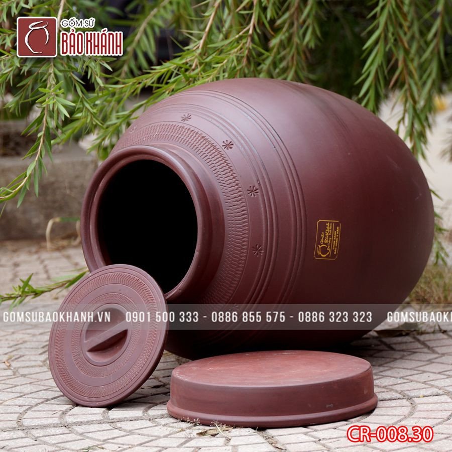 Chum sành ngâm rượu dung tích 30 lít với thiết kế trơn đơn giản