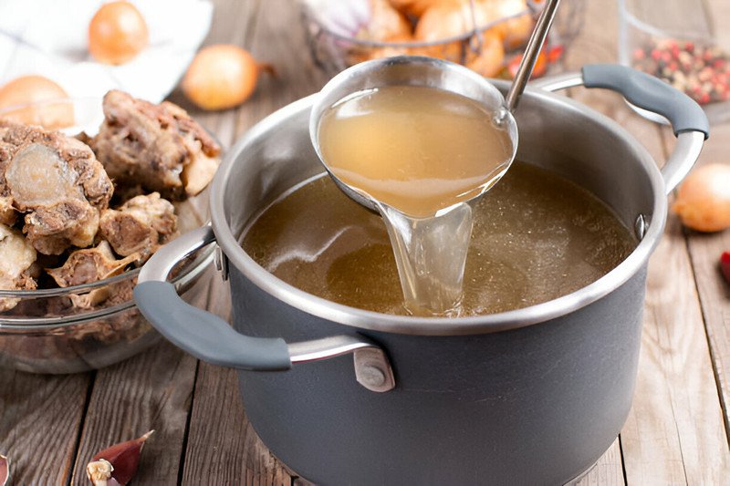 Collagen dồi dào trong gân bò giúp duy trì làn da khỏe mạnh và độ đàn hồi