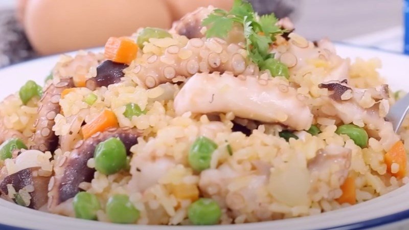 Cơm bạch tuộc thơm ngon dễ làm đậm đà hương vị