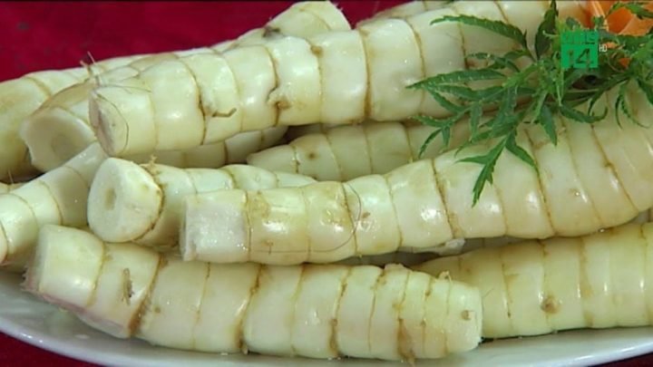Củ dong tươi giúp hỗ trợ tiêu hóa và giảm tiêu chảy