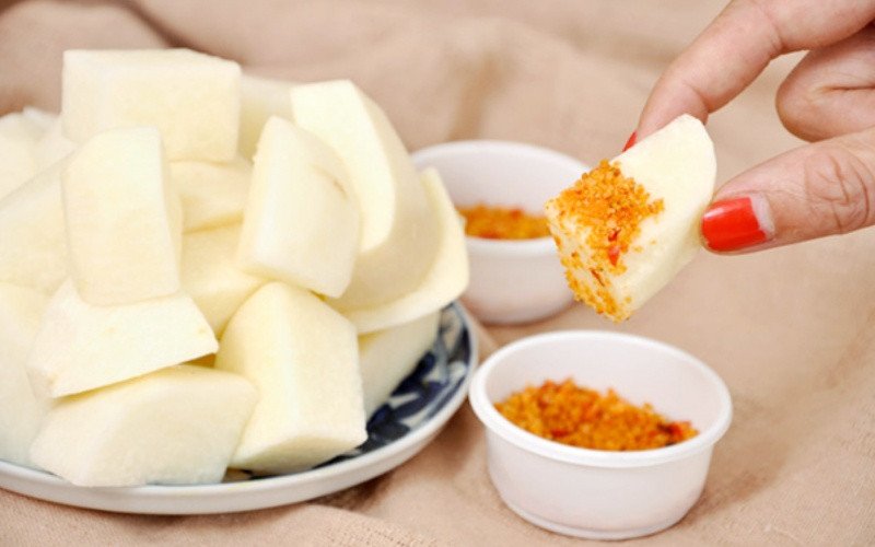 Củ sắn dây tươi chấm muối
