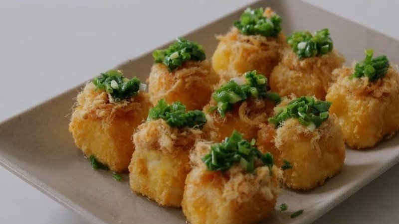 Đậu hũ non chiên trứng muối độc đáo