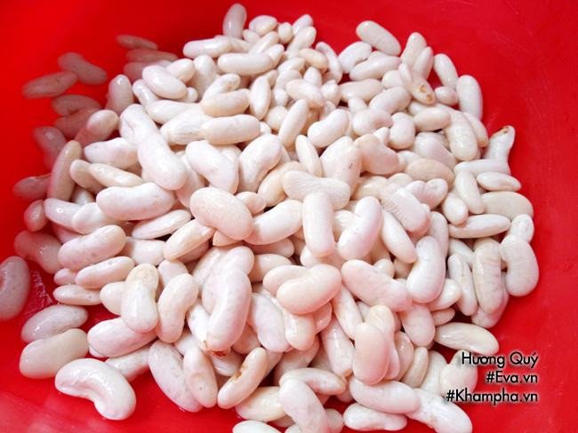 Đậu trắng sau khi ngâm đủ thời gian