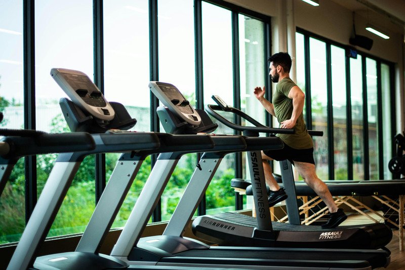 Để duy trì cân nặng ổn định nên kết hợp với hoạt động thể chất đều đặn