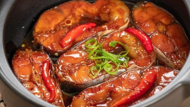 Dĩa cá cơm kho tộ thơm ngon, giàu dinh dưỡng, món ăn lành mạnh cho sức khỏe