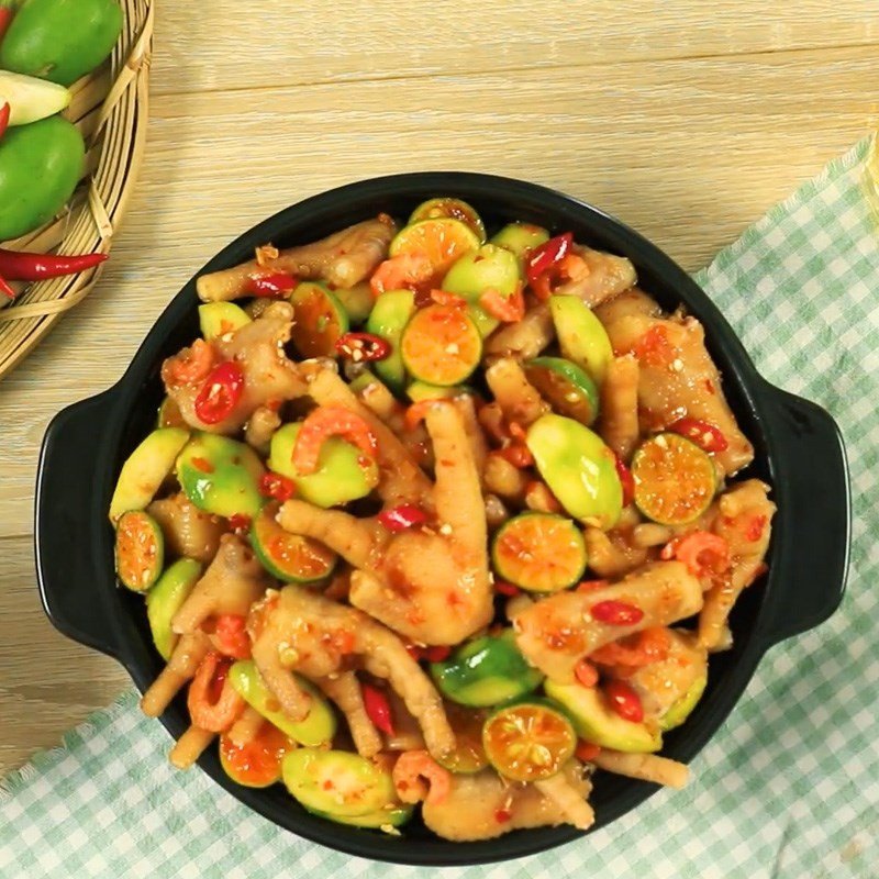 Đĩa chân gà sả tắc cóc non thành phẩm