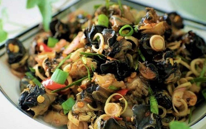 Đĩa ốc bươu xào sả ớt vàng óng