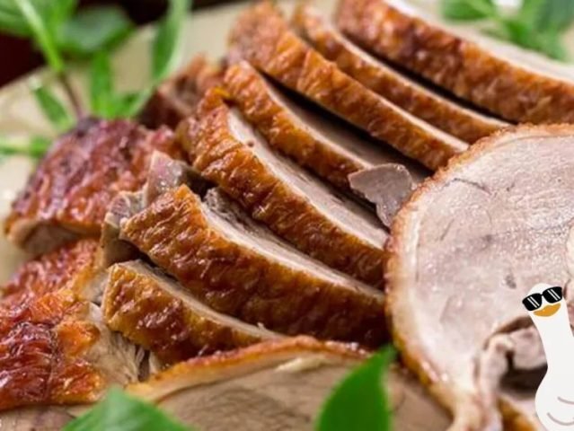 Đĩa thịt ngan tươi ngon giàu dinh dưỡng
